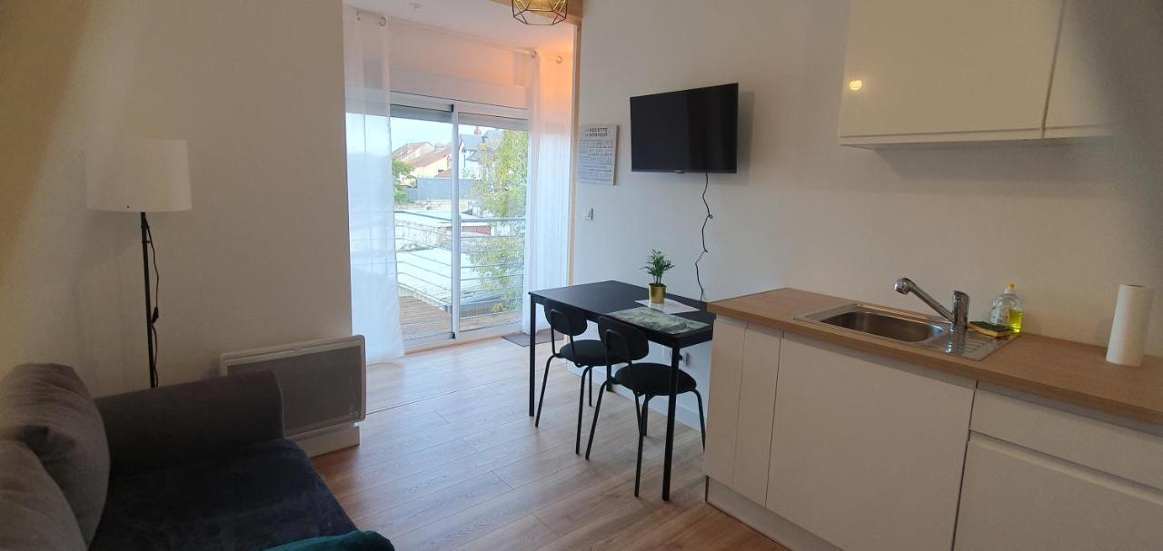 Charmant T2 Avec Grande Terrasse Quartier Jardin Massey Tarbes Exteriör bild